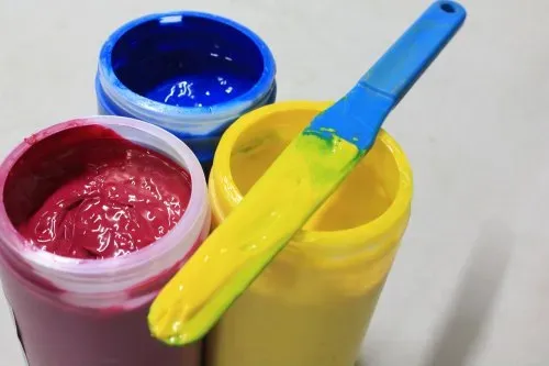 Kõrge temperatuuriga läbipaistev mikrokristalliline klaasist tint