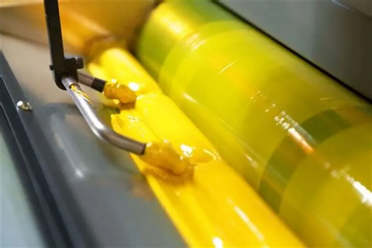 Suure läbipaistvusega lauanõude klaasist tint